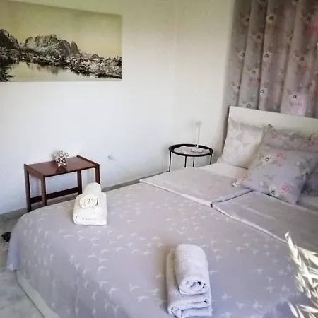 Hotel de apartamente Leah