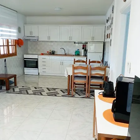 Leah Hotel de apartamente *