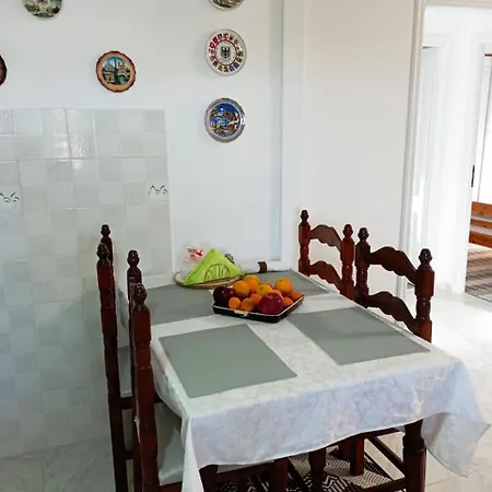 Leah Hotel de apartamente *