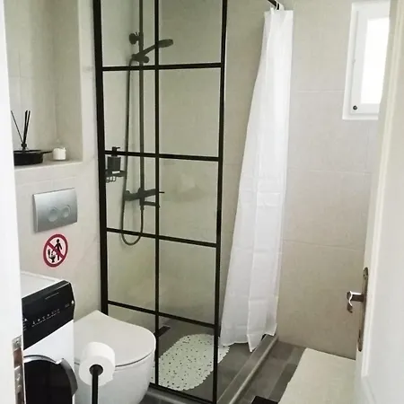 Leah Hotel apartamentowy *