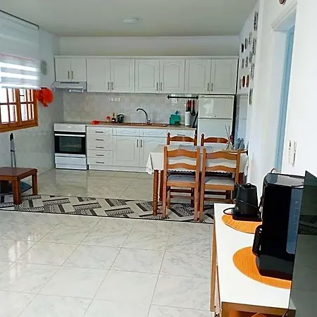 Lejlighedshotel Leah Paralia Gerakinis