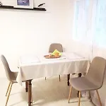 Leah アパートホテル *