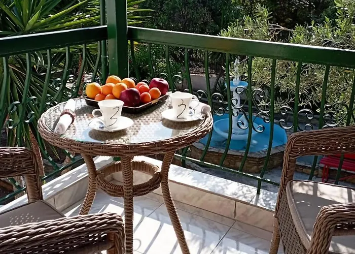 Leah Γερακινή