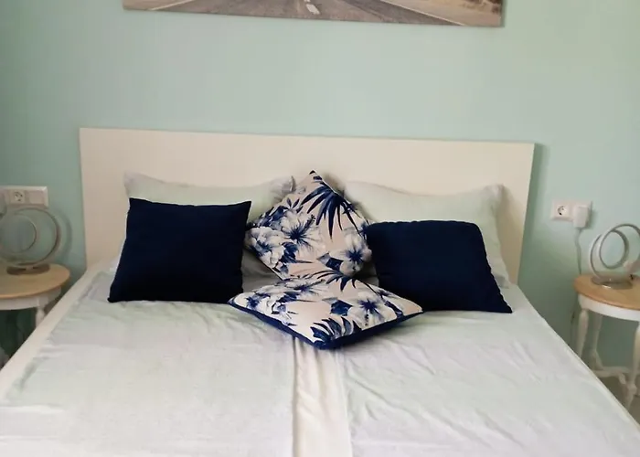 Leah Lejlighedshotel Yerakini