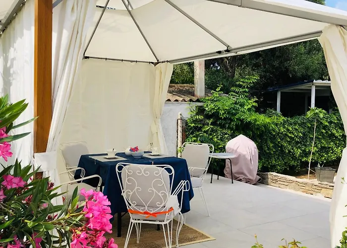 Leah Γερακινή